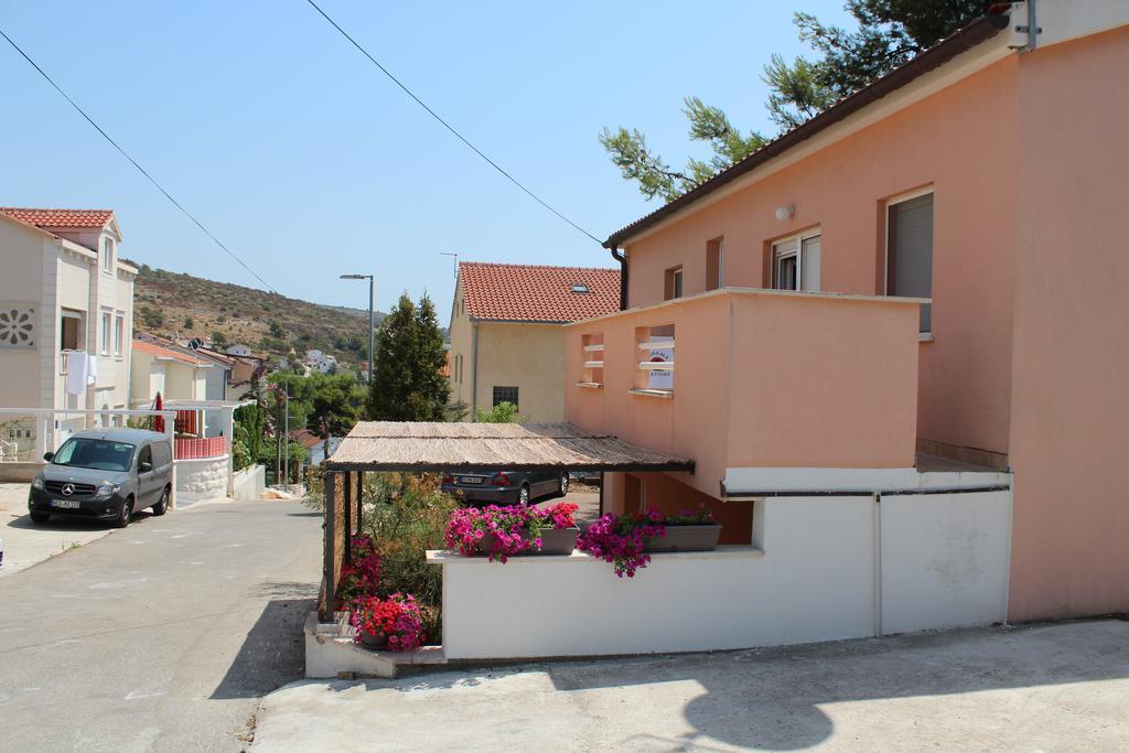 Apartments Luvi Trogir Luaran gambar